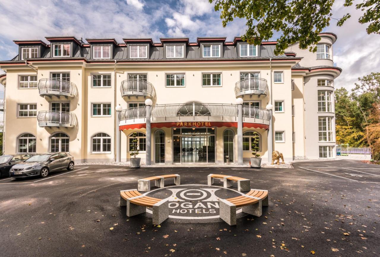 Parkhotel Hachenburg Exterior photo